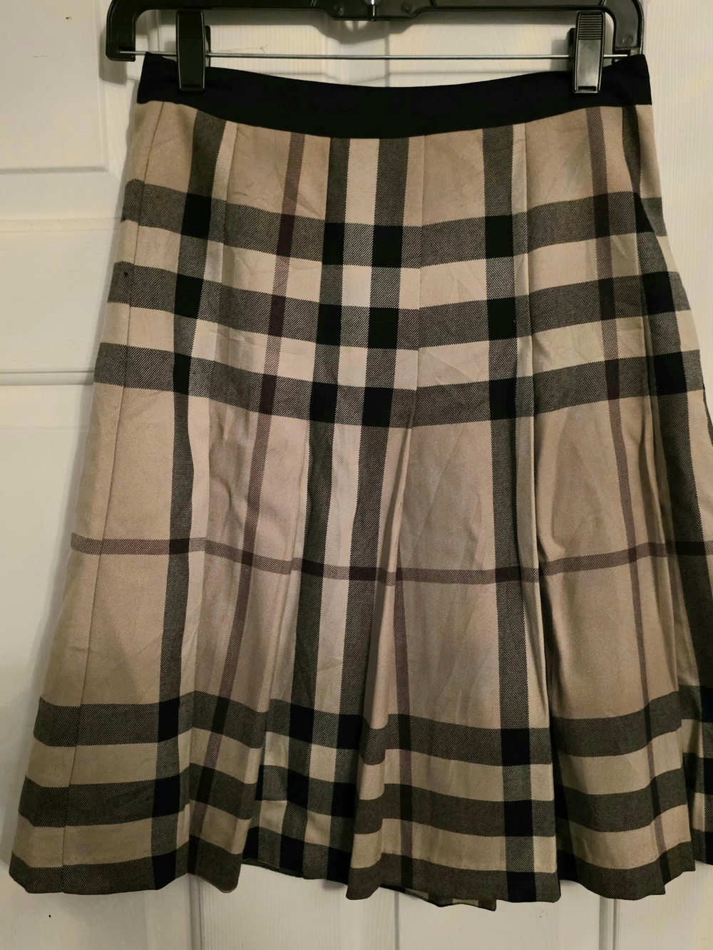 Classic Plaid A-Line Skirt in Beige and Black